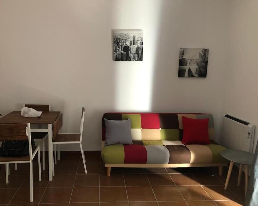 Bonito Apartamento En Calle San Carlos Madrid Bagian luar foto
