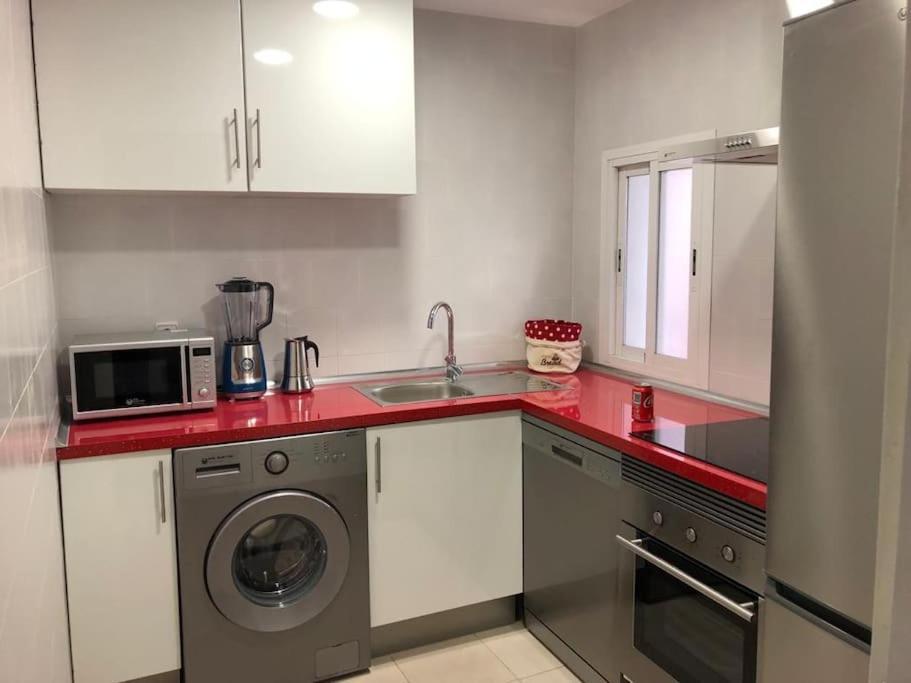 Bonito Apartamento En Calle San Carlos Madrid Bagian luar foto